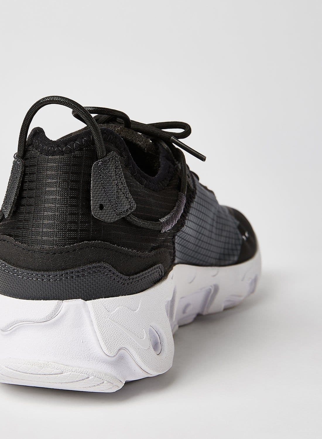 React Live Sneakers Black/White-Dk Smoke Grey